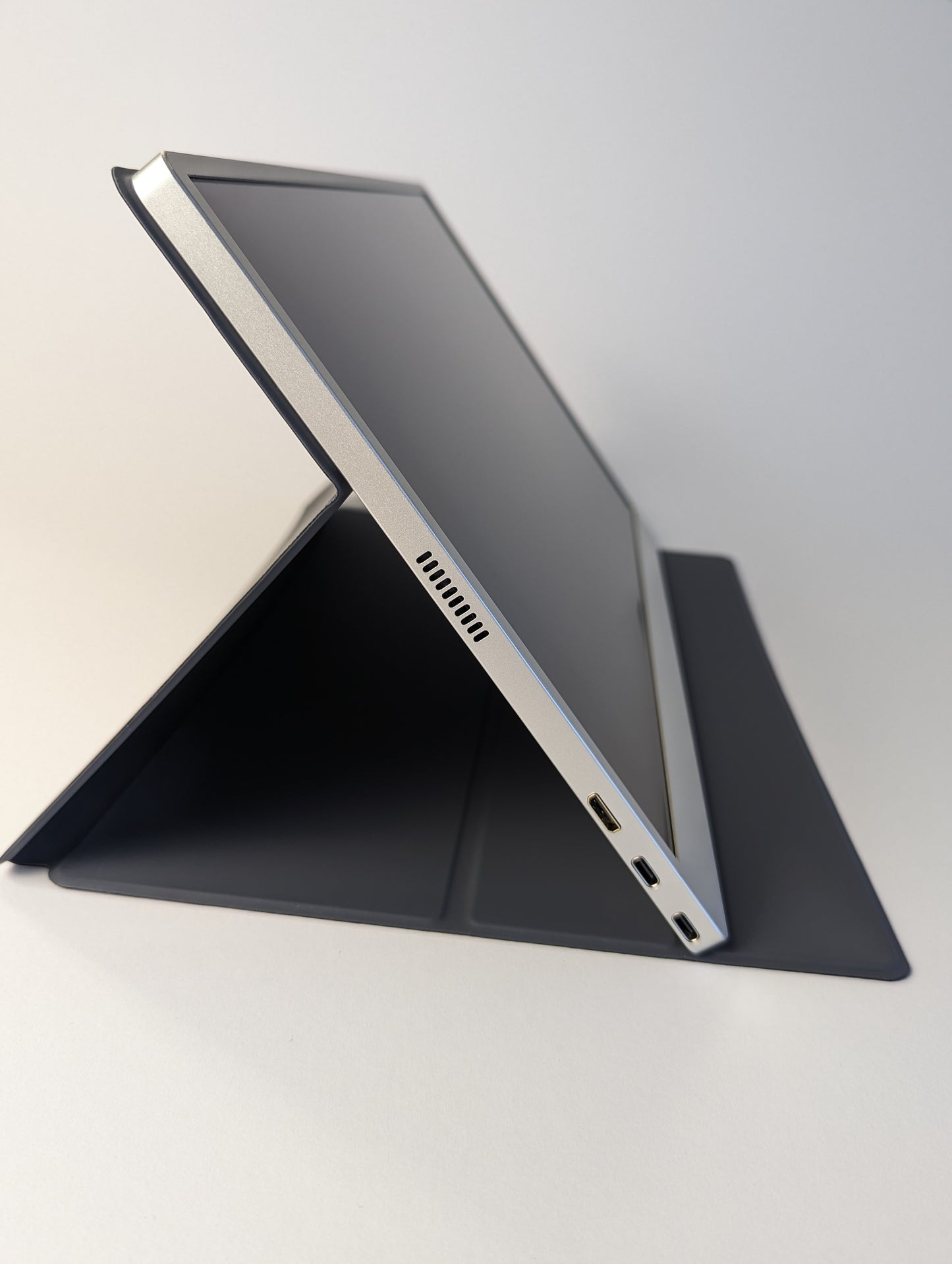 Ubo Limited Edition 4K Portable Display