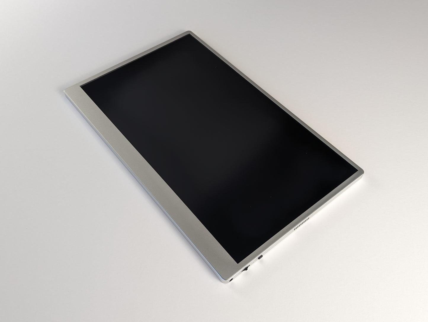 Ubo Limited Edition 4K Portable Display